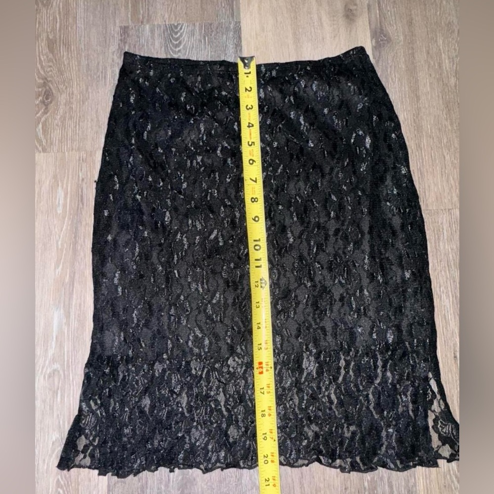 Chesley Vintage Black floral lace midi skirt - Size Medium - Picture 5 of 7